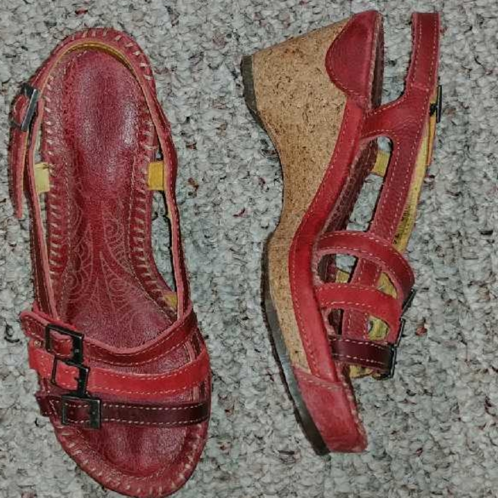 The Art Company cork wedge sandals